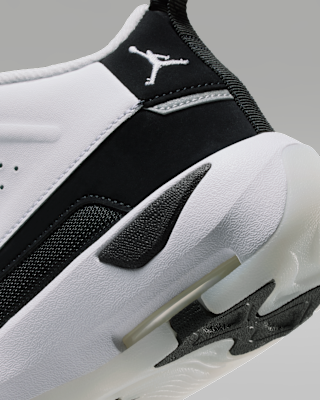 ◆正規品◆NIKE JORDAN MAX AURA 7 WHITE BLACK◆関税込◆人気◆ Jordan Max Aura 7 Big Kids' Shoes. Nike.com